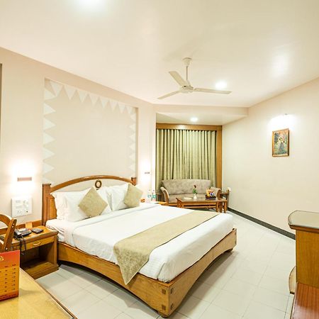 Hotel Mayura Rāipur Exteriér fotografie