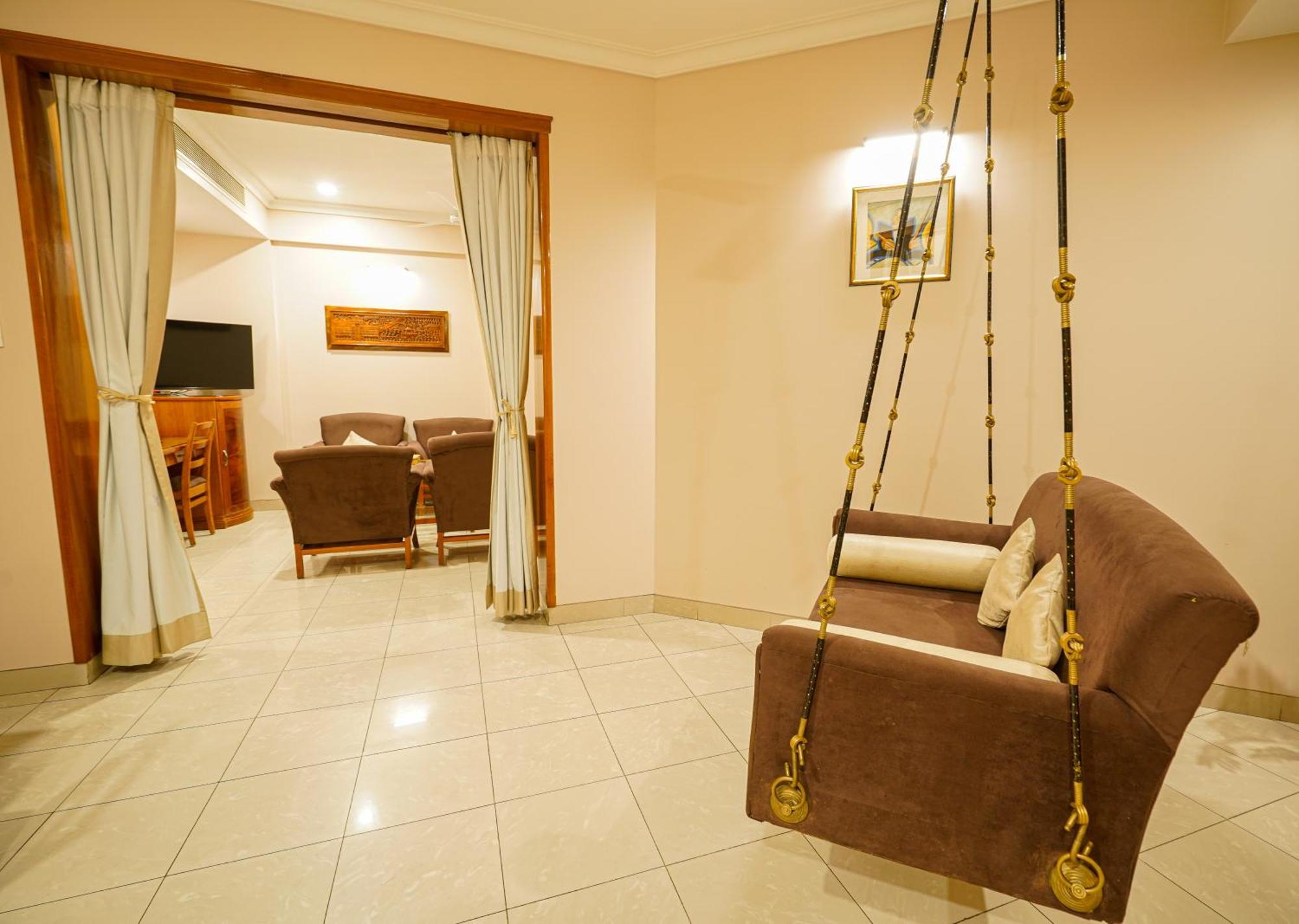 Hotel Mayura Rāipur Exteriér fotografie