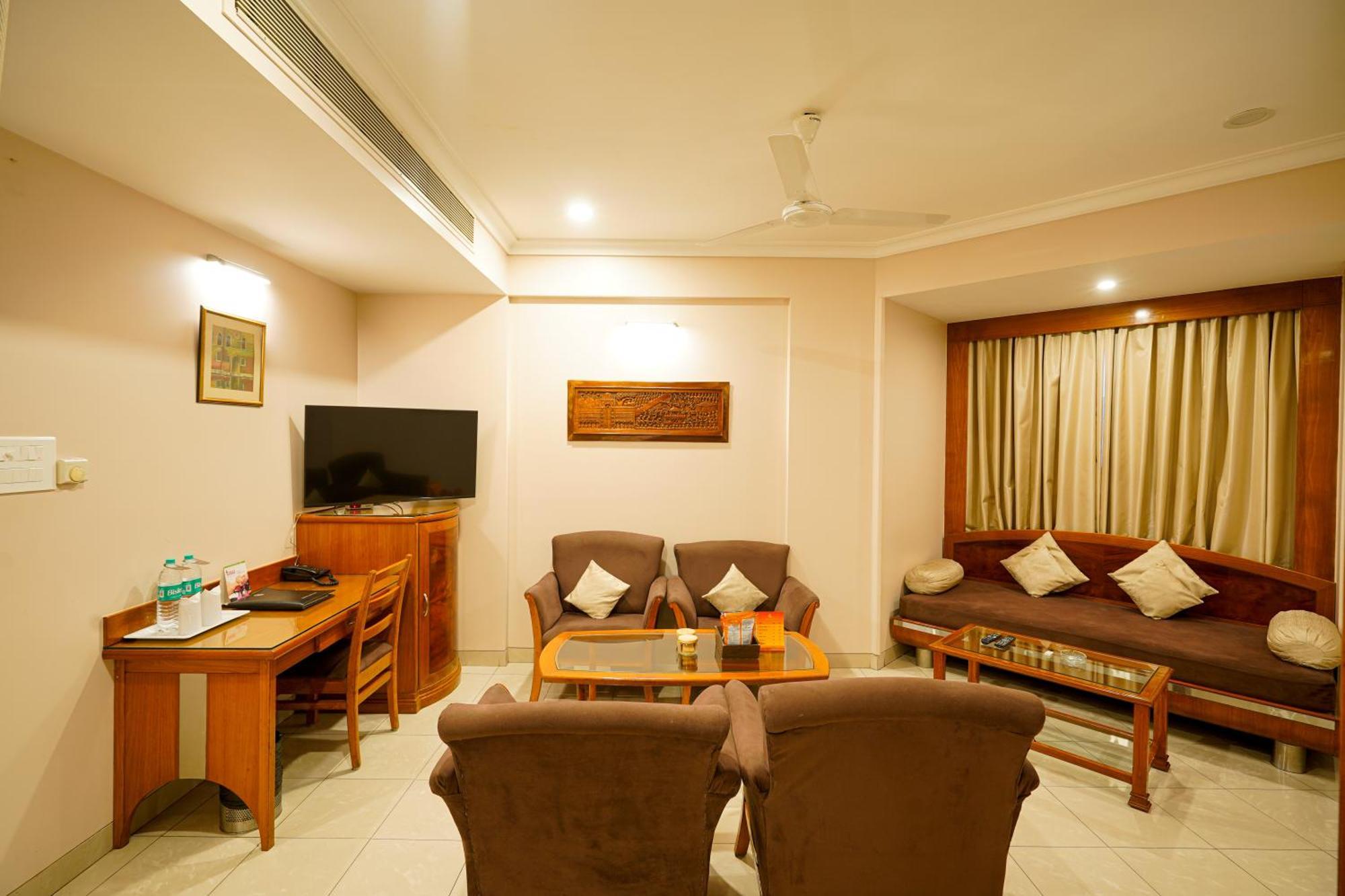 Hotel Mayura Rāipur Exteriér fotografie