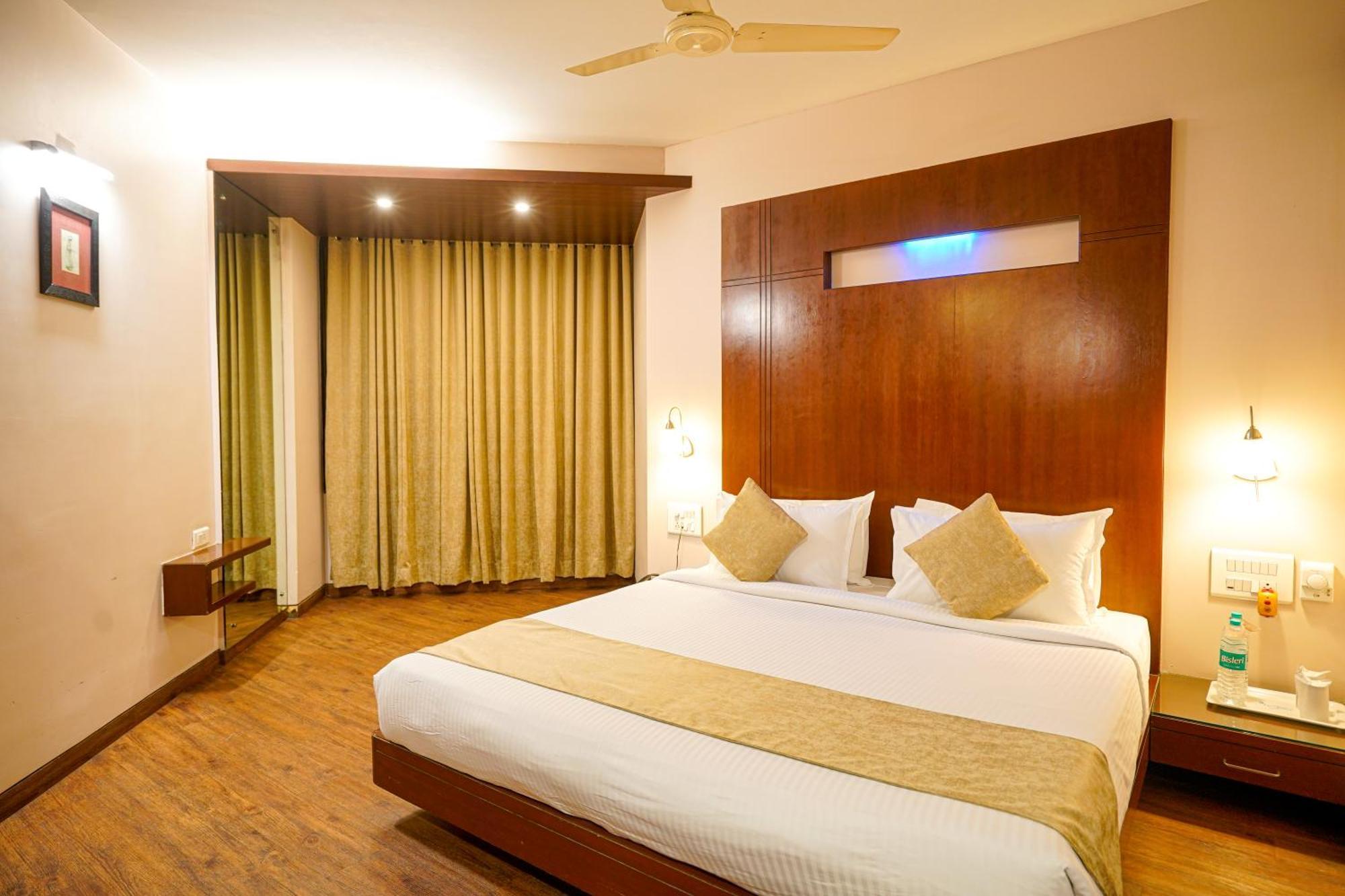 Hotel Mayura Rāipur Exteriér fotografie